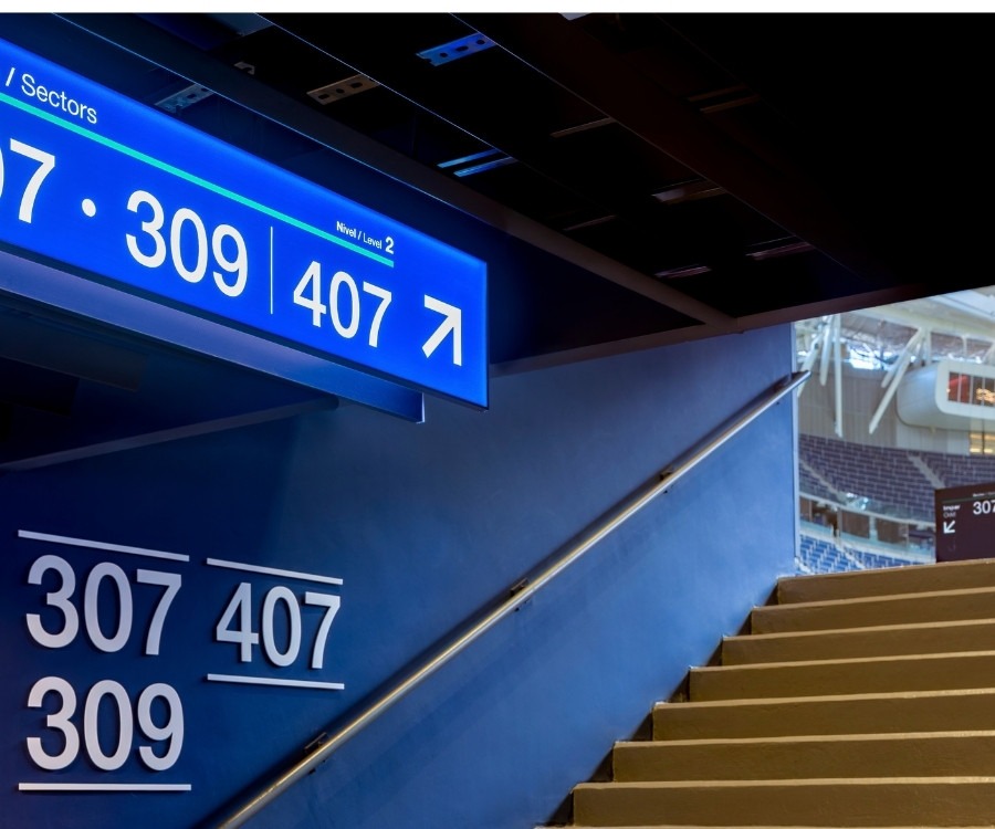 Wayfinding en Bernabéu_Signed by Signes (2)