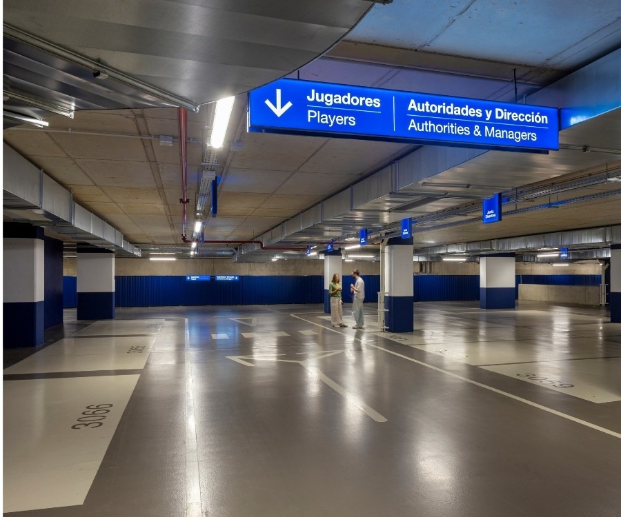 Wayfinding en Bernabéu_Signed by Signes (7)
